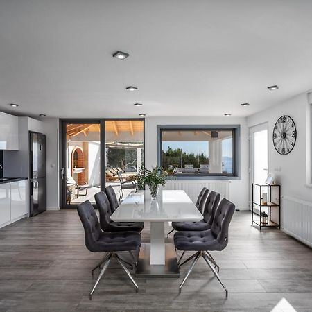 Villa Dream With Private Pool, 2 Bedrooms With En-Suite Bathrooms, Sea View Omiš Εξωτερικό φωτογραφία
