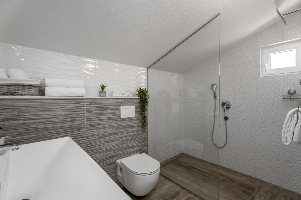 Villa Dream With Private Pool, 2 Bedrooms With En-Suite Bathrooms, Sea View Omiš Εξωτερικό φωτογραφία